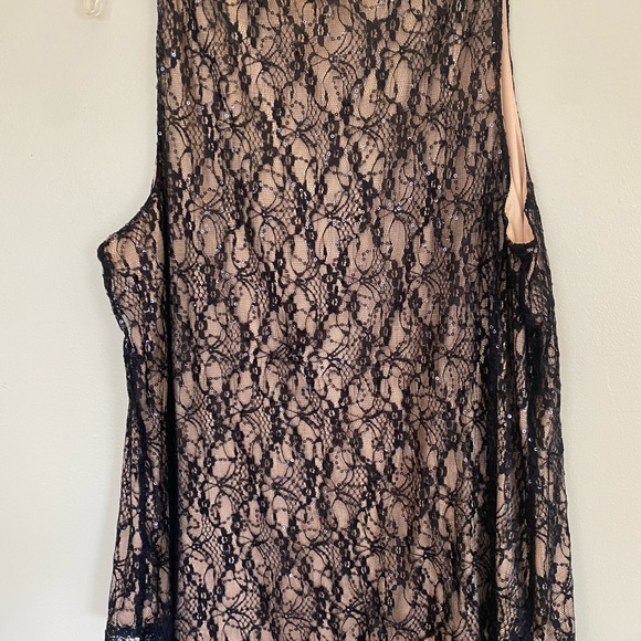 Black lace sequin top - Picture 3 of 5